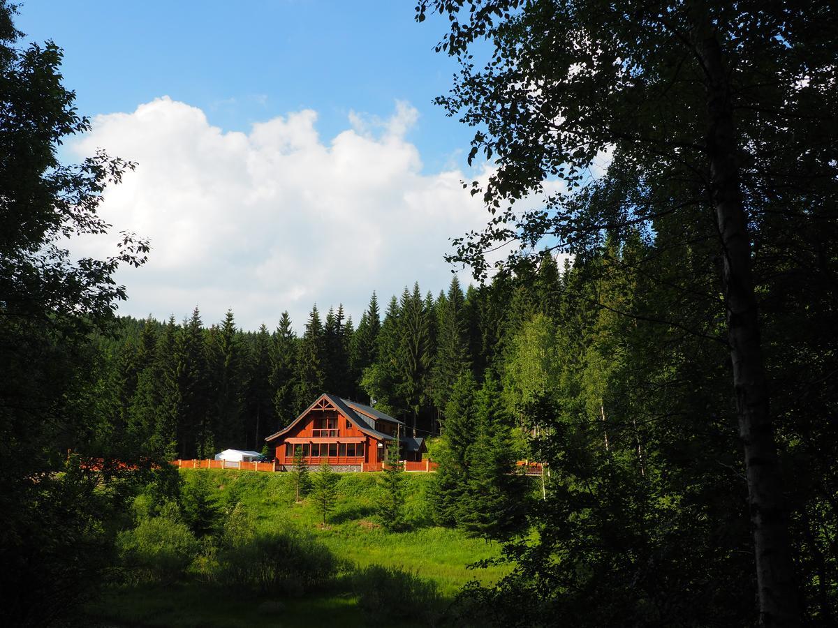 Jezirko Lesni Restaurant & Penzion Jáchymov Exterior photo